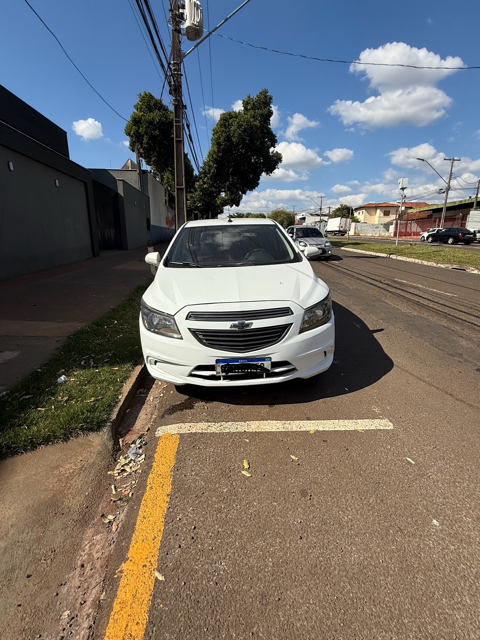 Ônix Lt 2015  1.0